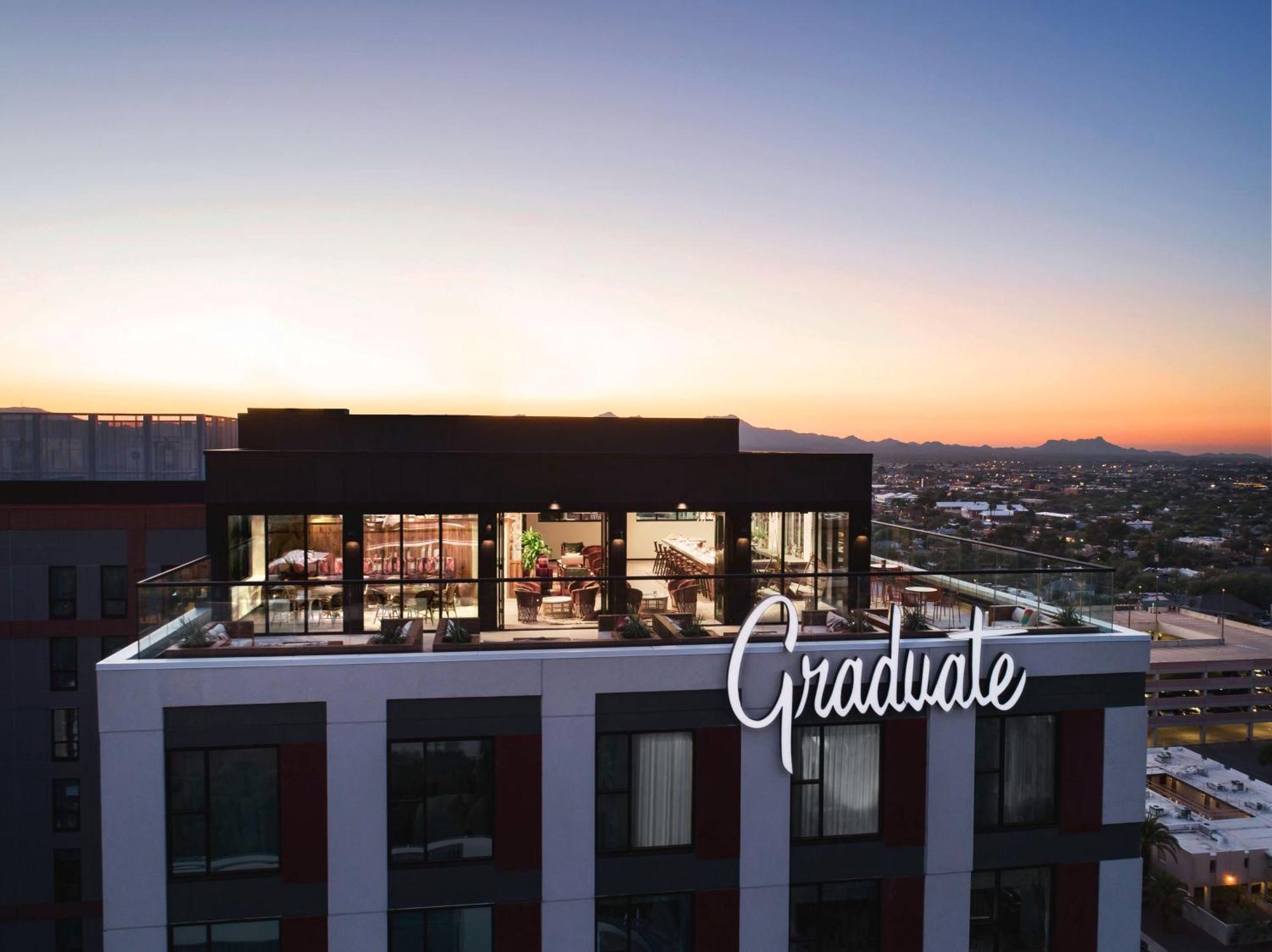 Graduate By Hilton Tucson Hotel Exterior photo