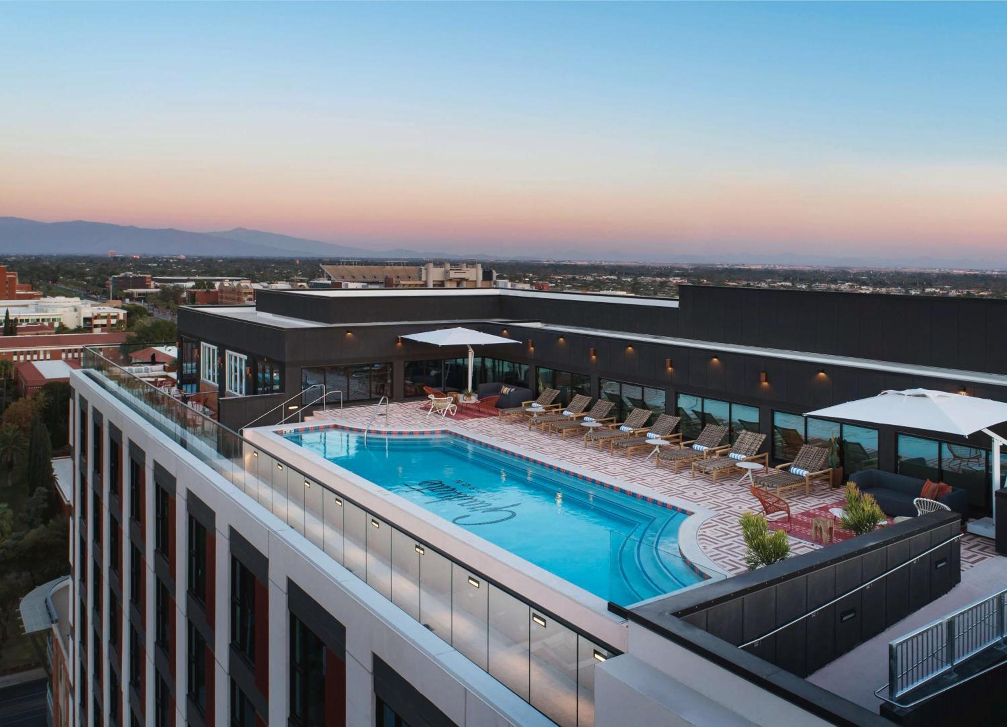 Graduate By Hilton Tucson Hotel Exterior photo